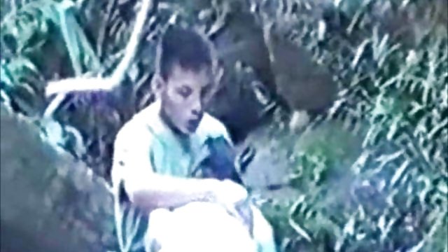 斯泰西萨兰是一个丰满的婊子