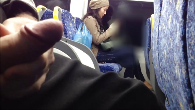 乌克兰人为了满足而自慰。来自Mila Azul的色情影片。