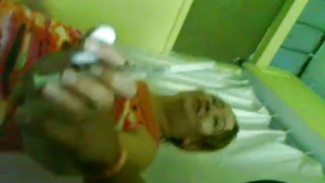 天然乌木青少年得到了性交