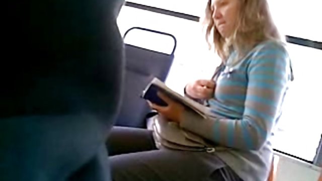 Anya Olsen喜欢和她心爱的男朋友一起玩屁股。来自Anya Olsen，Bill Bailey的色情影片。