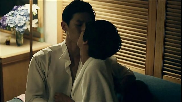 这家伙正在敲打他心爱的父亲。来自Zoe Parker，Bambino的色情影片。